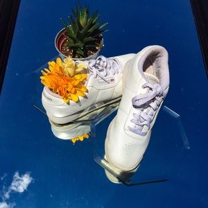 White Reebok’s Original